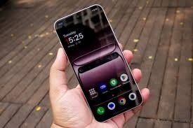 OnePlus 15T 6.32 inch LTPO AMOLED display with 165Hz refresh rate