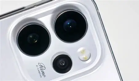 Oppo Reno 15 Price in Pakistan camera features