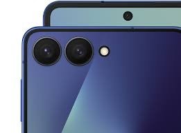 Samsung Galaxy Z Flip7 50MP dual camera with OIS and 4K video