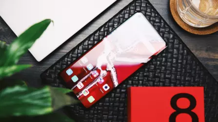 OnePlus 8 Pro Fluid AMOLED display with 120Hz